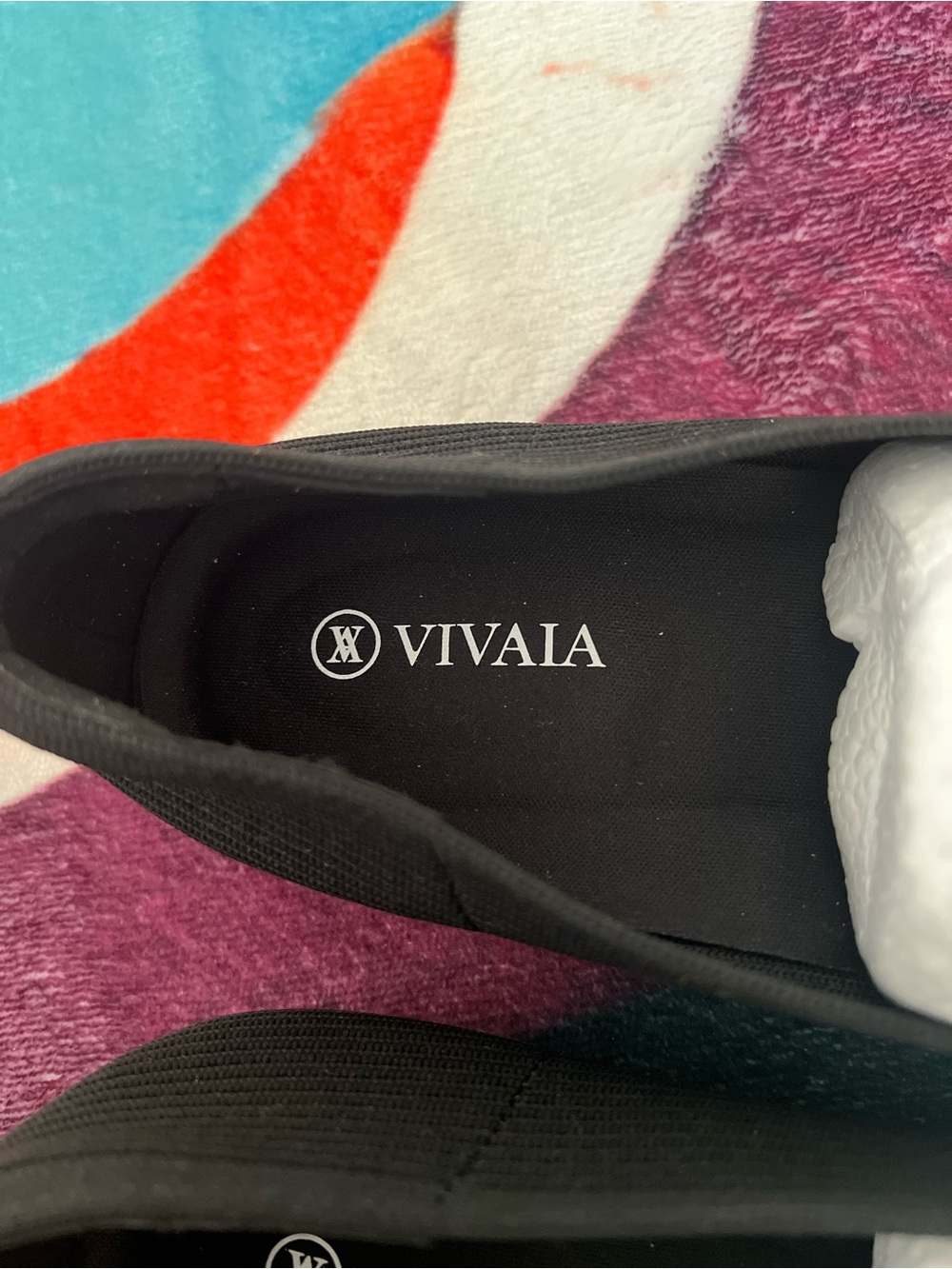 Vivaia Margot size 40 Black. Square toe, V-cut, slip on. NWOT - Picture 6 of 7